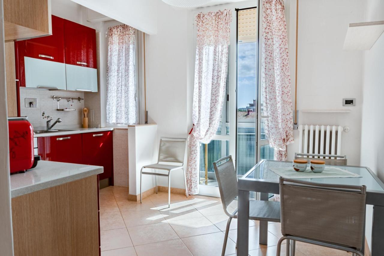 리보르노 Luxury House Near Train Station 아파트 외부 사진